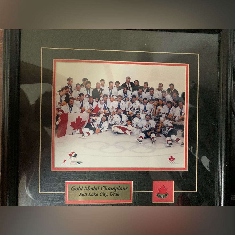 Olympics 2002 Team Canada Salt Lake City Champs Gold Medal Glory Framed Picture